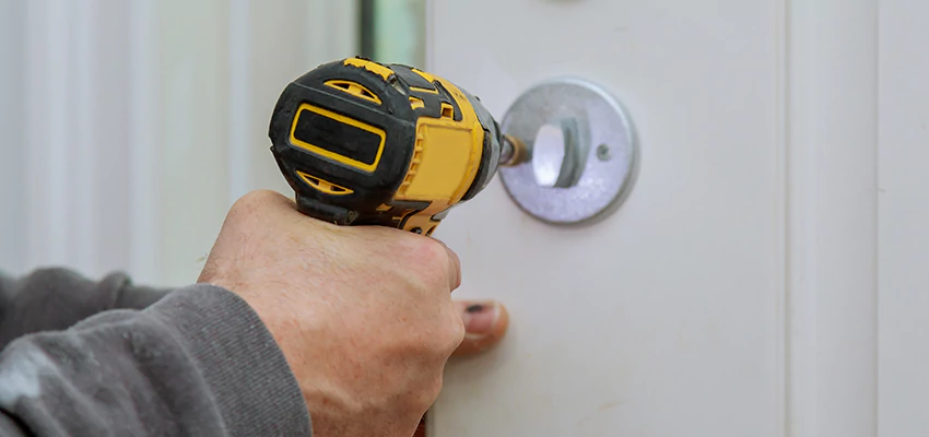 Street Locksmith For Smart Lock Repair in Moncton, NB